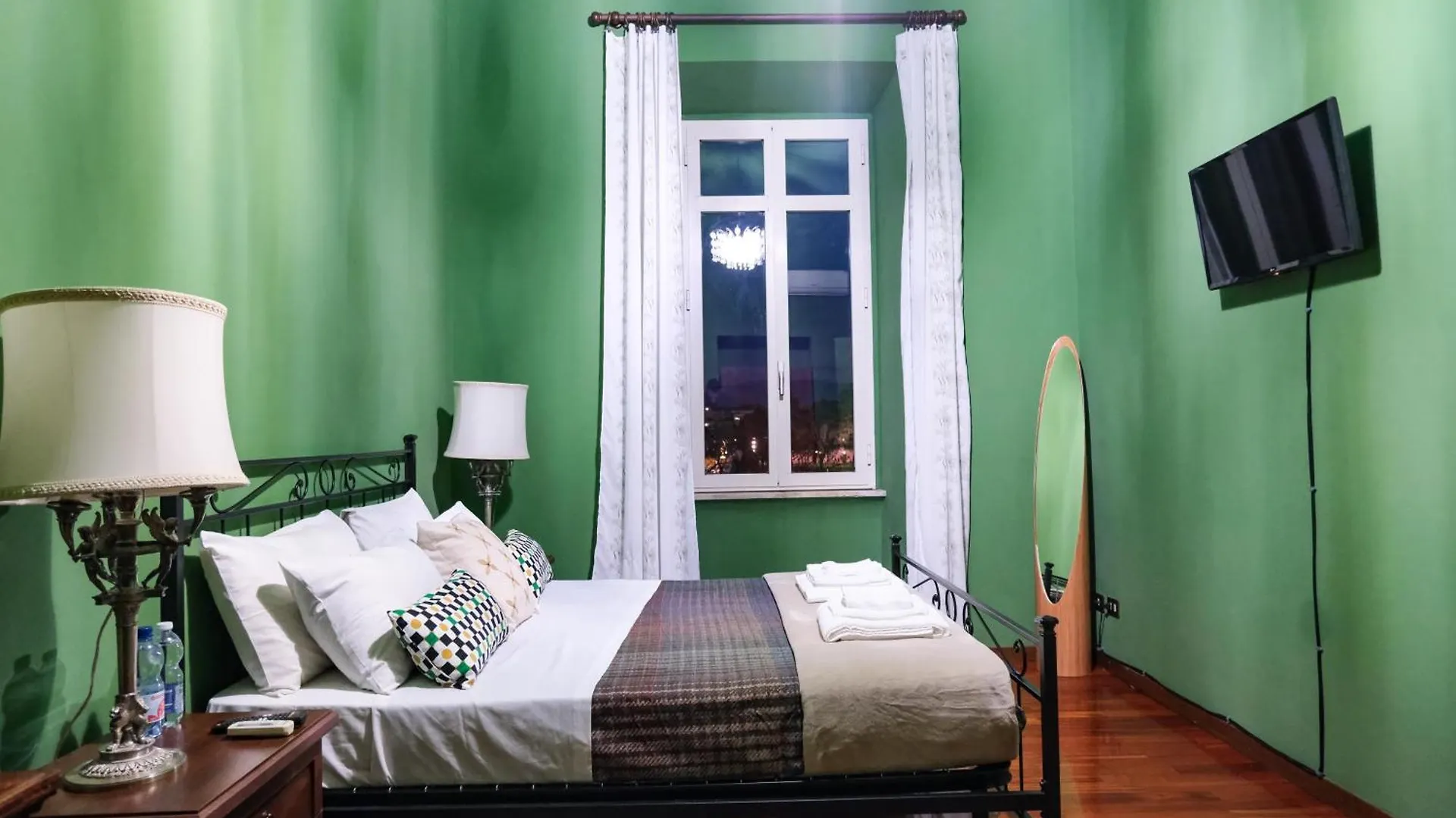 Pantera Holiday House Рим Италия